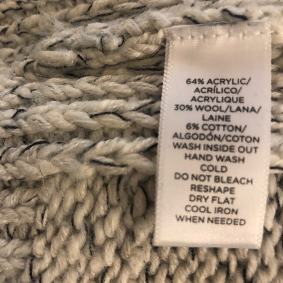 Ann Taylor Loft Sweater - Picture 6 of 6